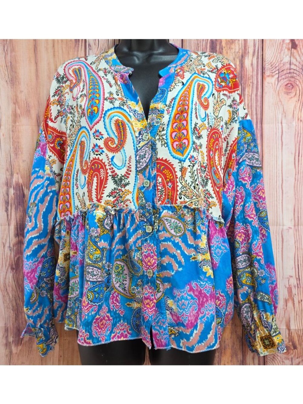 Gigi Moda Paisley Print Button-Up Blouse Top Size Medium